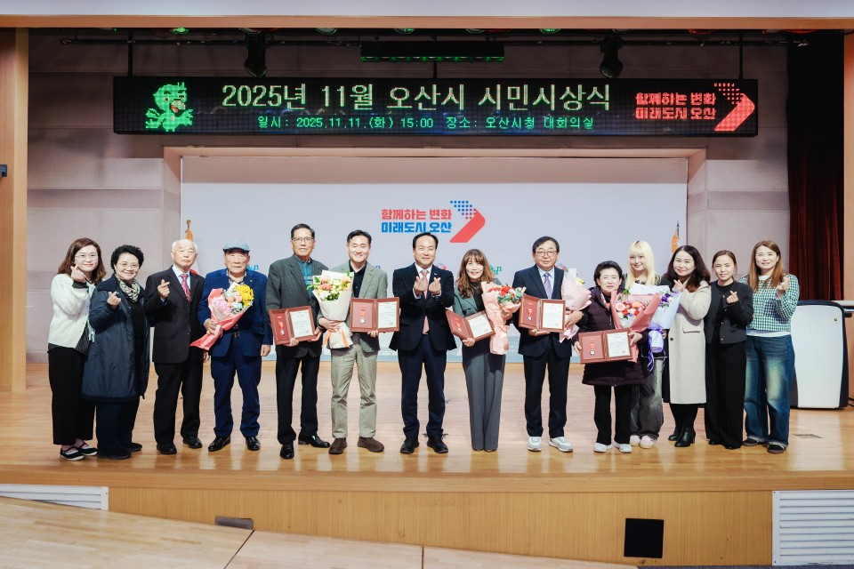 2105729447_qe4c0kzo_10e1ea8ec8ff4c475747f8e5fff5928f351fff84.jpg 이미지크게보기