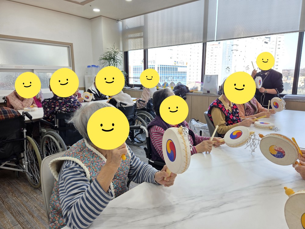 2105729447_7xZWd2og_efec0eee12c42e264729367a77c5112cc5a785aa.jpg 이미지크게보기