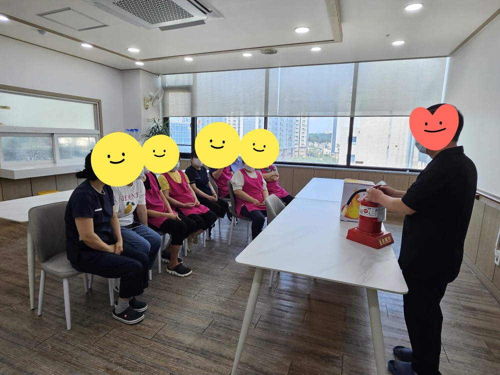 2105729447_Sx5EFqd1_ff8c248aa47930749ae30e96d3781c0e8c90b293.jpg 이미지크게보기