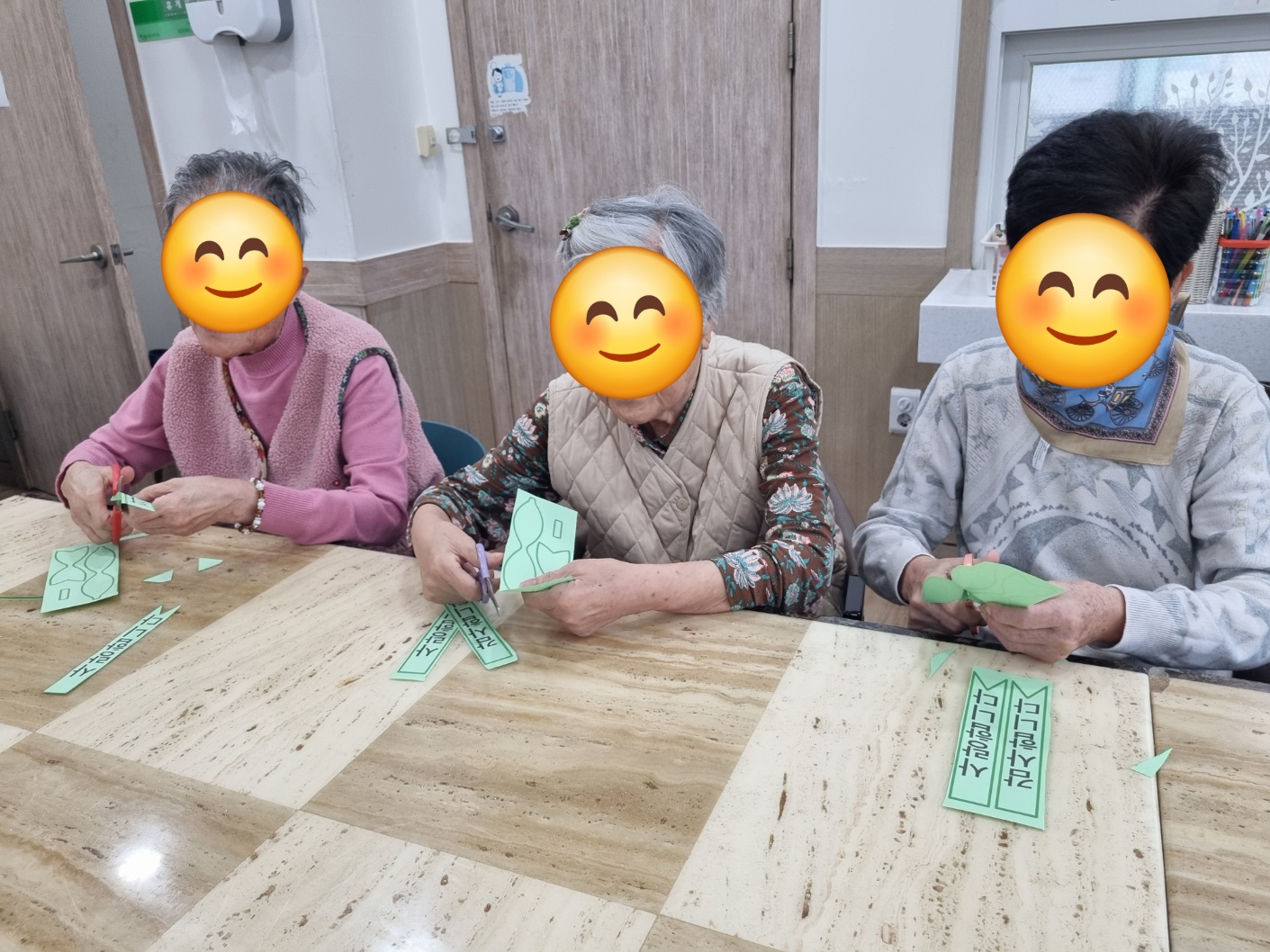 2105729447_Yyd7FPHx_238677f8601a330bdf1141247388851e41e639a8.jpg 이미지크게보기