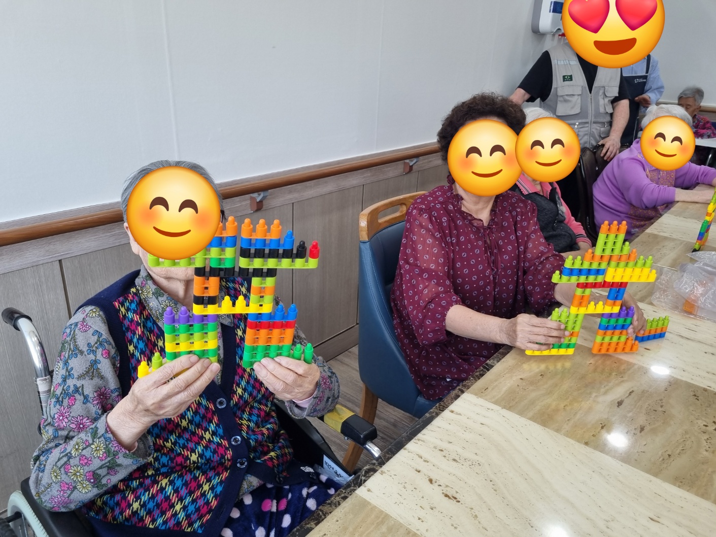 2105729447_oSUbDGed_c0e9b74d0f2d7d42cd727bbf523f2f1a09755187.jpg 이미지크게보기