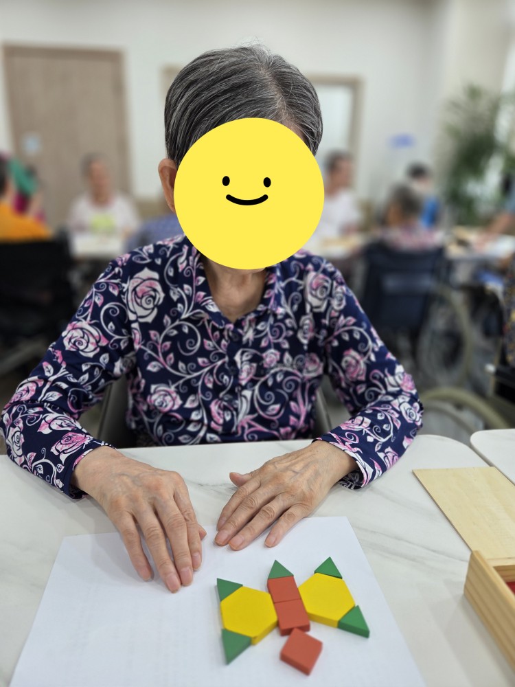 2105729447_sASQKLOw_952ad74782f05a391256fbb98af58e419a936d7f.jpg 이미지크게보기