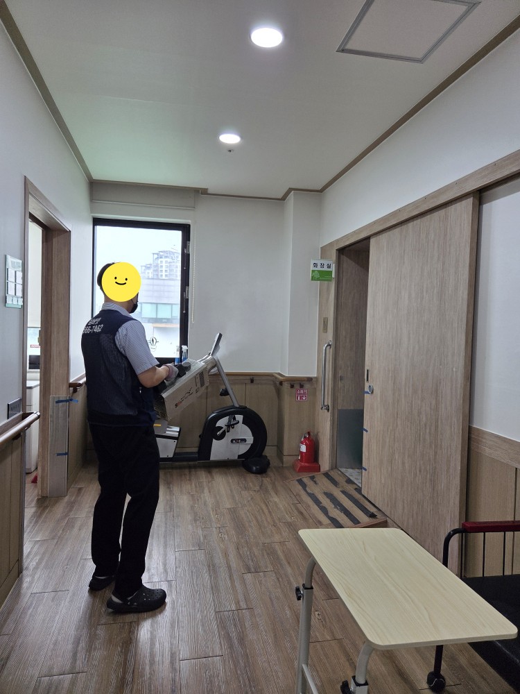 2105729447_vYHn7k2i_170010fec9e813c25ad90e00b0b91e571cb05461.jpg 이미지크게보기